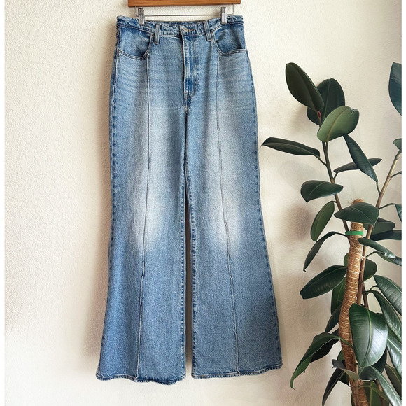 Levi's Denim - Levi's Ribcage Bell Jeans Size 31X34 Tall Blue Boho Western Stretch Light Wash